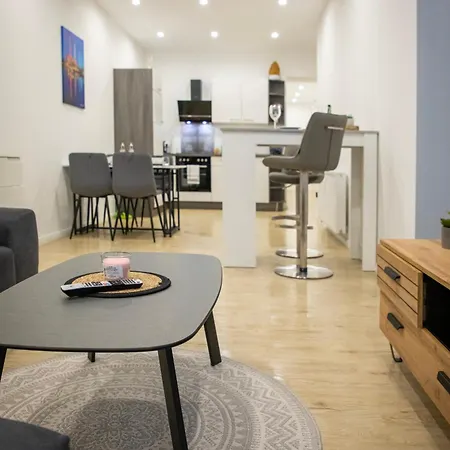 Hannibal - Design Apartment Magnolia 1, Vw Naehe, Parkplatz, Kueche, Highspeed-Wlan, Fitness, Solarium Wolfsburg Buitenkant foto